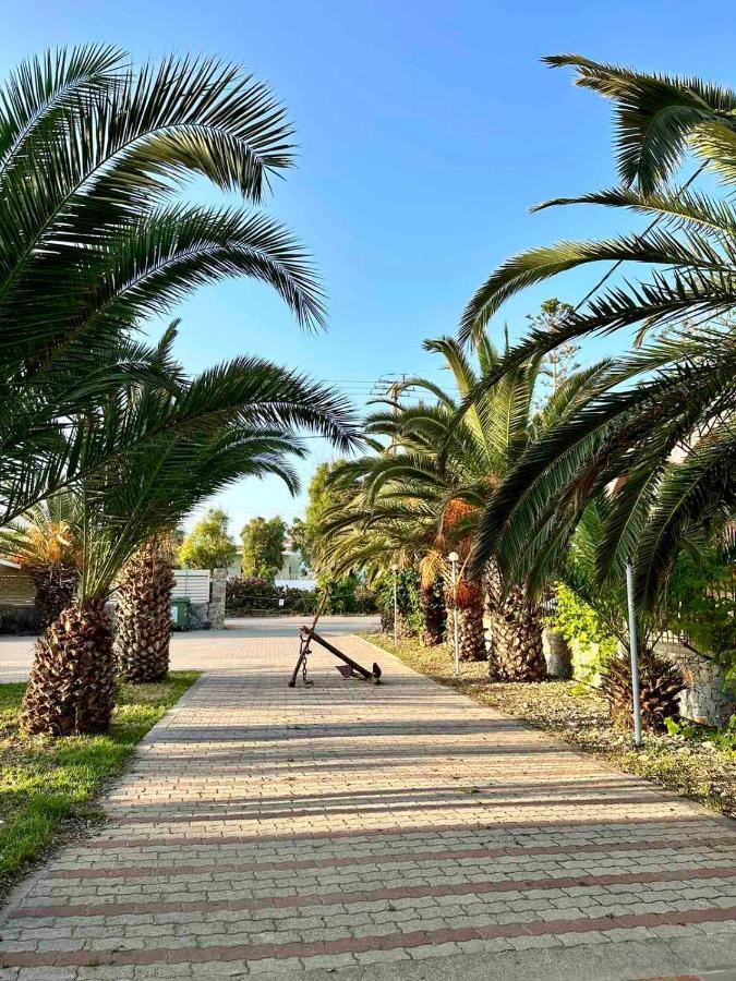 Nautica Hotel Apartments Stavromenos  Exterior photo