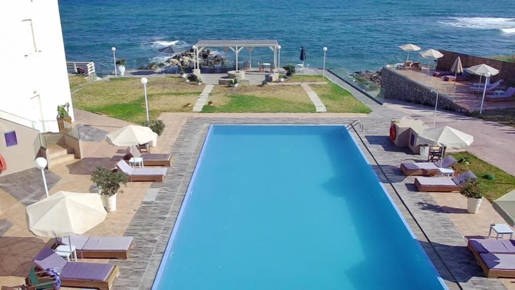 Nautica Hotel Apartments Stavromenos  Exterior photo